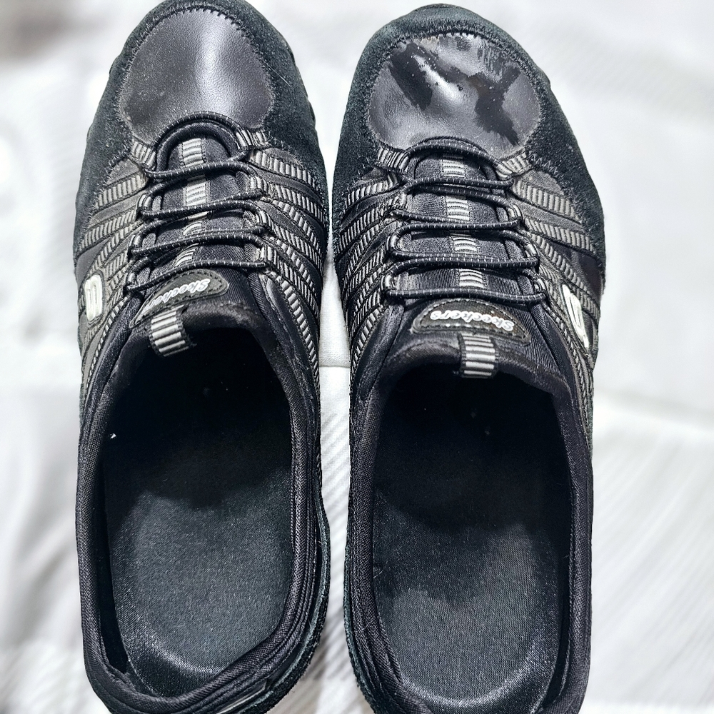 Skechers Black Slip-on Shoes Size 9